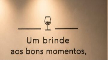Um Brinde aos momentos