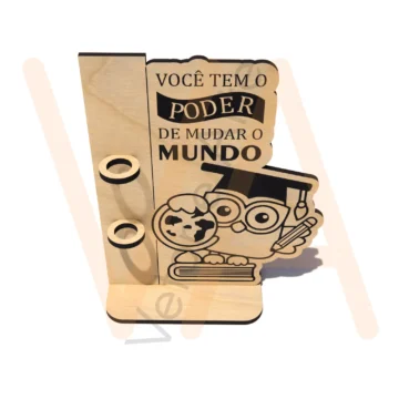 Porta-canetas com coruja formada, capelo e frase Você tem o poder de mudar o mundo - Imagem 2