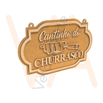 Placa decorativa Cantinho do Churrasco, com moldura em camadas, letras e espeto de carne em relevo e dois furos para pendurar